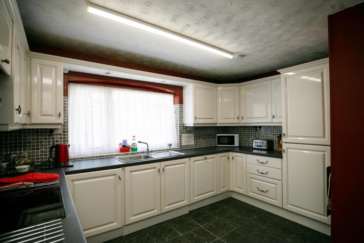 Elm Grove Mews Cottage Saint Florence Екстер'єр фото